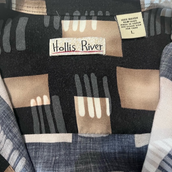 Men’s short sleeve button up - Picture 2 of 2